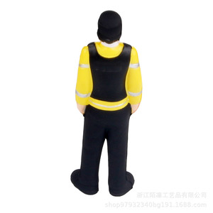 ตุ๊กตาตำรวจหญิงทำจากโฟม PU สำหรับเด็กผู้หญิงอายุ 5 ถึง 7 ปี - Product Image 4