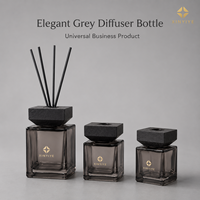 Vente en gros de diffuseurs en verre carrés de 100 ml et 200 ml, vase en verre pour aromathérapie à domicile, logo et couleur personnalisés disponibles