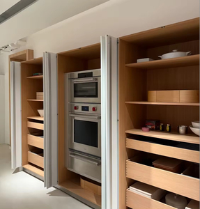 Gabinete de Cocina de Lujo Personalizado con Isla Moderna e Integrador de Nevera para Vinos, Extensible para Espacios de Vivienda - Product Image 5