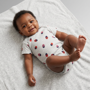 Fabricant de barboteuses en coton personnalisées pour bébés, fournisseur de vêtements respirants pour nourrissons, vente en gros de barboteuses pour bébés en ligne - Product Image 1