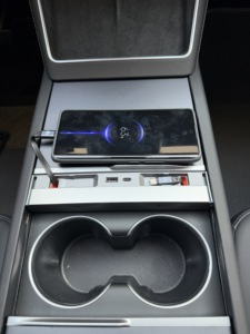 Organisateur de console centrale Premium pour Model Y 2025 avec plateau coulissant, accessoires d'installation facile pour <span class=keywords><strong>téléphone</strong></span> et tablette - Product Image 4