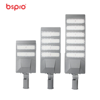 Lampadaire Solaire LED à Nettoyage Automatique 50W 100W 150W Contrôle Horaires 4000-12800LM SMD 5050 IP65 4-10m pour Autoroute, Ingénierie et Usage Industriel