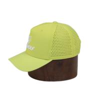 Casquette perforée à 5 panneaux OEM en gros, imperméable, avec logo personnalisé