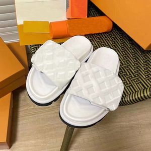 Sandales plates d'été pour femmes, légères et confortables, à <span class=keywords><strong>plateforme</strong></span>, avec fermeture auto-agrippante, dessus en nylon gaufré, semelle épaisse, pour la plage - Product Image 2
