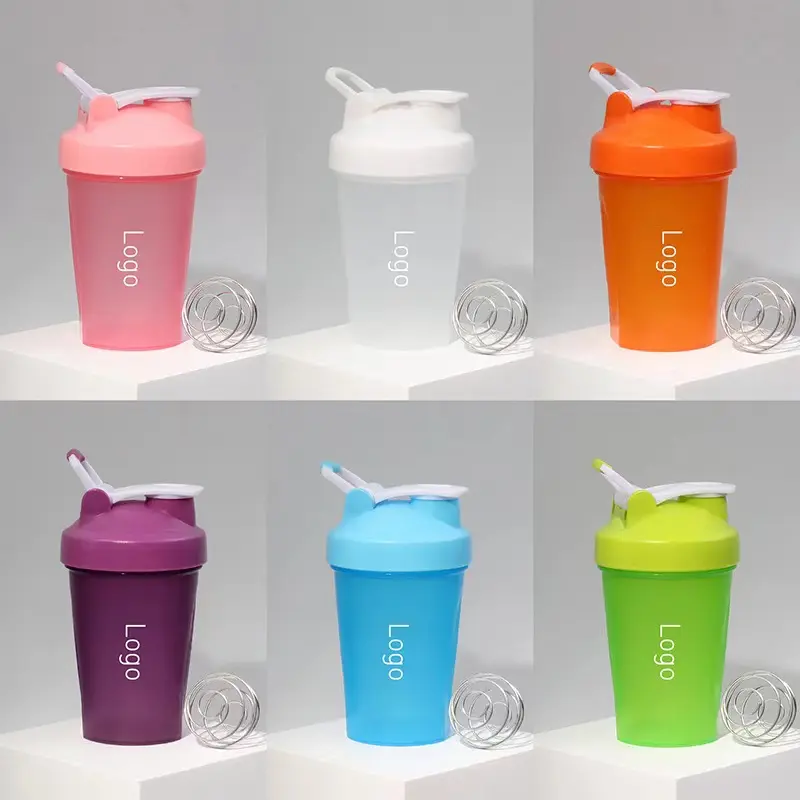 400Ml 600Ml Aangepast Logo Lekvrij Gym Workout Fitness Sport Plastic Proteïne Poeder Shake Cup Roeren Cup