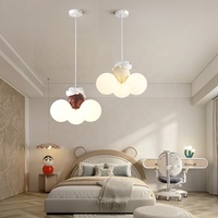 Lustre suspendu moderne de style nordique à trois boules en peluche avec lumière LED à trois couleurs changeantes, en résine PVC, pour salle à manger