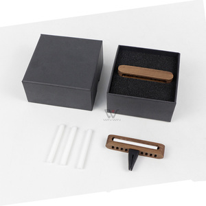 Rafraîchisseur d'air de voiture personnalisé en métal solide et aluminium <span class=keywords><strong>Clip</strong></span> pour bouche d'aération en bois pour voiture - Product Image 1
