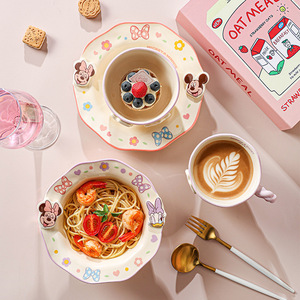 Services de table en céramique 3D Mickey et <span class=keywords><strong>Minnie</strong></span>, en relief, avec tasses à café, assiettes et bols en porcelaine à motifs de dessins animés - Product Image 2