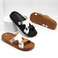 Nouvelle mode de sandales de style arabe chaussures décontractées confortables souples antidérapantes diapositives personnalisées été extérieur diapositives hommes pantoufles