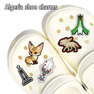 Breloques pour sabots en PVC à thème national algérien, breloques <span class=keywords><strong>de</strong></span> créateur en caoutchouc souple avec motif renard et monument algérien, prix d'usine, OEM ODM - Product Image 1