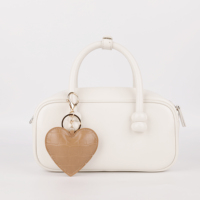 Porte-clés en cuir PU grain crocodile, personnalisable OEM, pendentif décoratif, accessoires pour sac à main, sac à dos