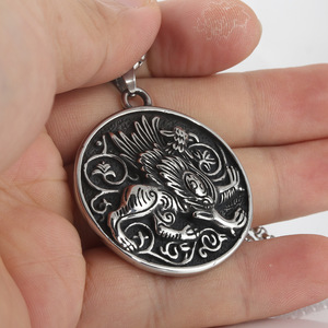 Collier avec pendentif animal en acier inoxydable, design de créature mythique argentée, bijoux de mode pour hommes, chaîne de 3.0x60cm, 24093 - Product Image 3