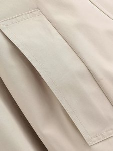 Gabardina Corta Cruzada para Mujer 2026 Personalizada - Chaqueta Cortavientos con Cuello Solapa, OEM/ODM por Fábrica de Ropa China de Prendas de Abrigo - Product Image 6