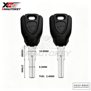 Llave de Motocicleta Compatible con <span class=keywords><strong>Ducati</strong></span> <span class=keywords><strong>Monster</strong></span> 696 796 795 899 959 1098 1199 1299 Multistrada MTS950, Llave con Chip Desmontable - Product Image 2