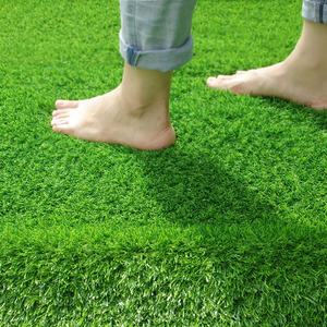 Tapis d'herbe artificielle décoration professionnelle de football, <span class=keywords><strong>prix</strong></span> <span class=keywords><strong>m2</strong></span>, en <span class=keywords><strong>gazon</strong></span> <span class=keywords><strong>synthétique</strong></span>, nouvelle collection - Product Image 2