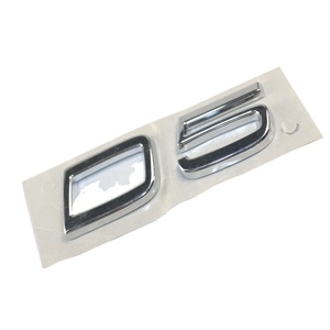 Emblème de hayon/coffre OE 31333646 « D5 » pour <span class=keywords><strong>Volvo</strong></span> S60 S80 V60 <span class=keywords><strong>V70</strong></span> V90 XC60 XC70 XC90 - Product Image 1