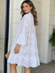 Robe élégante en coton blanc à dentelle anglaise pour femme - Grande taille, design à volants, légère et respirante, idéale pour l'été - Product Image 5