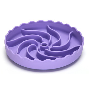 Bol de nourriture <span class=keywords><strong>pour</strong></span> chat et <span class=keywords><strong>chien</strong></span> en silicone écologique de style moderne avec motif solide Tapis de nourriture lente <span class=keywords><strong>pour</strong></span> animaux de compagnie Assiette de jeu Bols et mangeoires <span class=keywords><strong>pour</strong></span> chat et <span class=keywords><strong>chien</strong></span> - Product Image 2