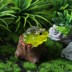 Accessoires en résine grenouille lumineuse les plus vendus, ornements en résine animaux simulés, modèle en résine qui brille dans le noir pour la décoration - Product Image 4