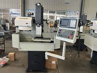 Vmc300 Vertical Vmc 300 Centre d'usinage Cnc Fraiseuse Vmc300 Usine Vendre directement Vmc 300