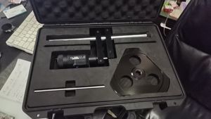 Calibrateur d'extensomètre électronique de haute précision - Product Image 4