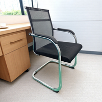 Bas prix d'usine en gros de meubles de maison chaise de bureau en maille sans roues chaises de conférence chaise de personnel de bureau