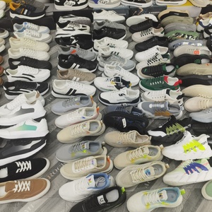 Vente en gros de chaussures de sport d'occasion pour hommes et femmes, marque XW, modèle R123, qualité A+, couleurs mélangées en stock, promotion 2024 - Product Image 5