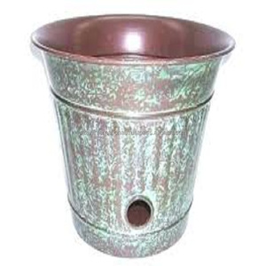 Pot porte-tuyau en métal finition antique pour jardin et décoration intérieure, écologique, durable, design circulaire auto-arrosant - Product Image 5