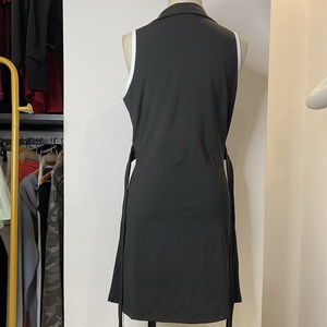 Personalizado Deep V Polo cuello blanco y negro costura sin mangas vestido de tenis con cintura - Product Image 5