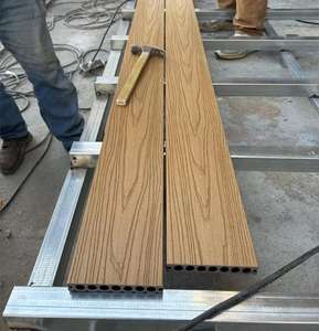 Tarima Exterior de WPC Resistente al Fuego, 23mm, Plástico Extruido, Compuesto, Impermeable, Venta al Por Mayor de Fábrica - Product Image 3