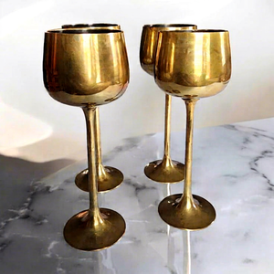Copas de Vino Modernas de Latón Liso - Copas de Latón de Tallo Alto para Bebidas - Suministro Directo de Fábrica - Product Image 1