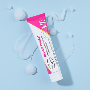 Crème Aichun Beauty à la vitamine E, à l'acide salicylique, à la niacinamide et à la centella pour le contrôle du sébum, l'acné, les marques d'acné, les cicatrices, les rougeurs et la réparation de la peau. - Product Image 1