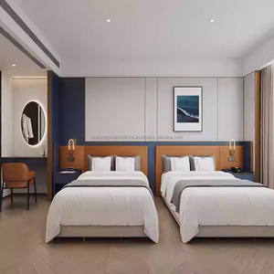 Ensemble de chambre à coucher moderne et écologique en bois, suite standard d'hôtel 3 étoiles, avec lit double, tête de lit, tables de chevet et table d'appoint - Product Image 1