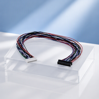 Faisceau de câbles avec connecteurs blancs et noirs et fils multicolores pour l'assemblage de faisceaux de câbles de liaison pour appareils électroniques