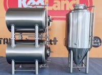 Cuve à bière horizontale personnalisée de 2000 L en acier inoxydable 304 avec isolation à couches et isolation par enveloppe alvéolée – Équipement de brassage de bière