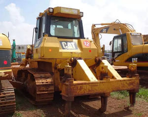 Bulldozer original de Japón de las buenas condiciones Bulldozers usados de Caterpillar para la venta D7G-2 - Product Image 3