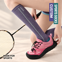 Chaussettes de sport montantes pour femmes en gros, personnalisables avec logo, côtelées, pour l'entraînement de badminton et de tennis