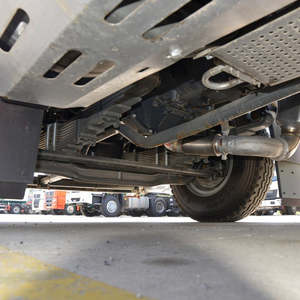 Rociador <span class=keywords><strong>de</strong></span> camión <span class=keywords><strong>de</strong></span> <span class=keywords><strong>segunda</strong></span> <span class=keywords><strong>mano</strong></span>, Camiones usados, camiones <span class=keywords><strong>cisterna</strong></span> <span class=keywords><strong>de</strong></span> <span class=keywords><strong>agua</strong></span>, rociador móvil, camión <span class=keywords><strong>cisterna</strong></span> <span class=keywords><strong>de</strong></span> <span class=keywords><strong>agua</strong></span> a la venta en Dubái - Product Image 4