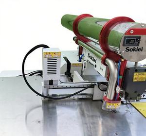Machine <span class=keywords><strong>à</strong></span> <span class=keywords><strong>coudre</strong></span> automatique <span class=keywords><strong>à</strong></span> découpe laser pour motifs informatiques, idéale pour les cols de vêtements, les tissus et le cuir - Product Image 1