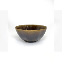 Service de table artisanal en grès brun à glaçure réactive, 16 pièces, compatible four/micro-ondes/lave-vaisselle, kit d'ustensiles, style rustique irrégulier
