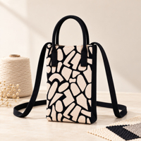 Sac à bandoulière mini en tricot motif dessin animé pour téléphone portable avec sangle fixe, vente en gros OEM ODM
