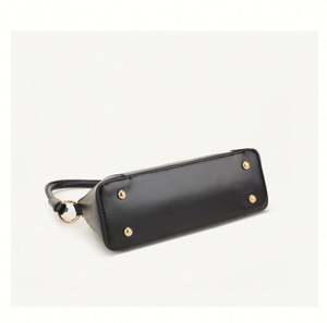 Produits en gros tendance Sacs en cuir Sac à main à bandoulière pour femmes - Product Image 6