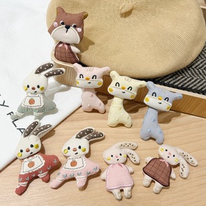 Peluche en tissu <span class=keywords><strong>de</strong></span> dessin animé, rembourrée en coton PP, thème animalier nature, petite poupée lapin à pattes extensibles, broche <span class=keywords><strong>girafe</strong></span>, petits accessoires <span class=keywords><strong>de</strong></span> jupe - Product Image 1
