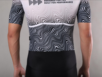 Combinaison de triathlon personnalisée, vêtements de course à pied et de cyclisme, fabricant de vêtements de course, manches courtes, séchage rapide, respirant, sans couture, léger