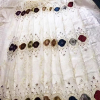 Tissu de rideau en dentelle de tulle brodé de style européen pour le salon