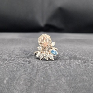 Bague en or de luxe certifiée IGI de qualité supérieure pour femmes, pierres étincelantes, bijoux élégants et modernes pour un usage quotidien - Product Image 6