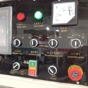 La dernière machine de polissage de bords de verre haute précision la plus vendue pour les usines de portes et de fenêtres - Product Image 6