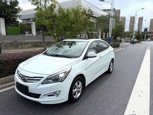 Auto Usado en Venta, Hyundai Reina 2015, 1.4L Manual <span class=keywords><strong>CLS</strong></span>, Sedán Usado, Volante a la Izquierda, Gasolina, 95hp, Excelente Estado - Product Image 2
