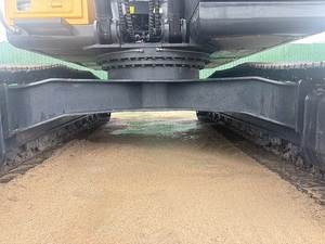 Excavatrice sur chenilles Hyundai HX220HD d'occasion, 21,4 tonnes, moteur HM5.9, robuste, pour travaux de terrassement et de construction en carrière - Product Image 5