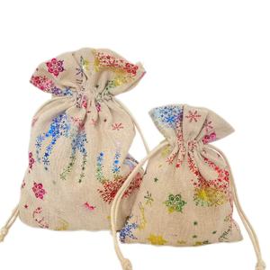 Bolsas de Algodón con Cordón y Estampado Personalizado, Bolsa de Embalaje Navideña con Logotipo Estampado en Caliente Personalizado - Product Image 3